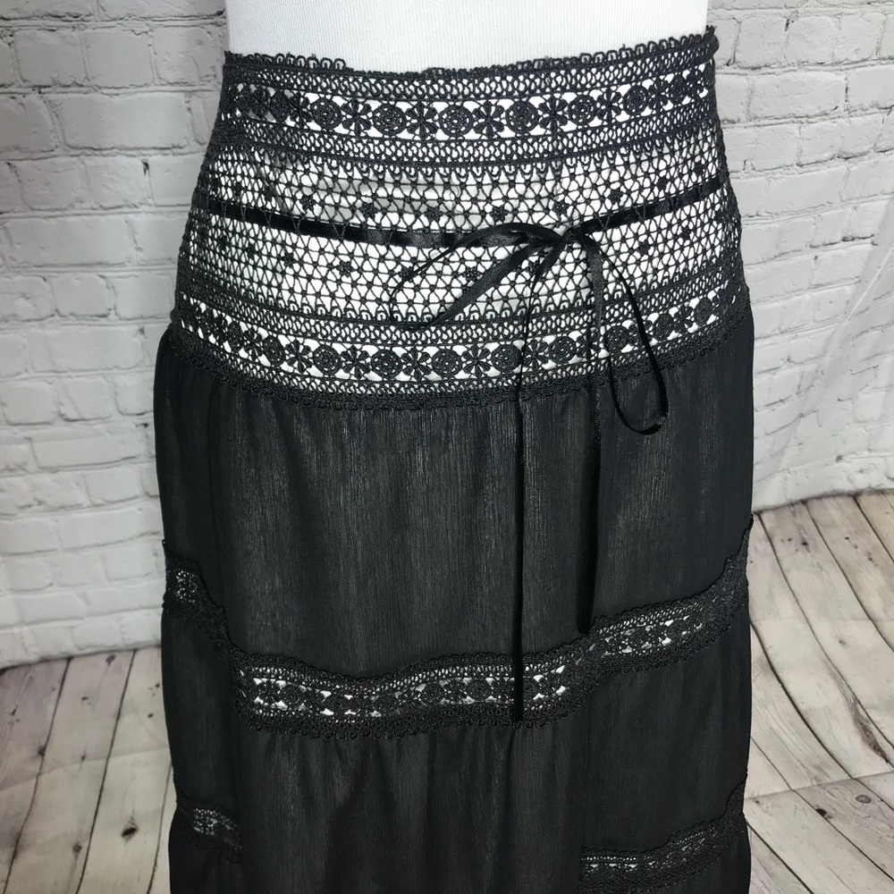 ECI Black Lace Skirt - Picture 2 of 4